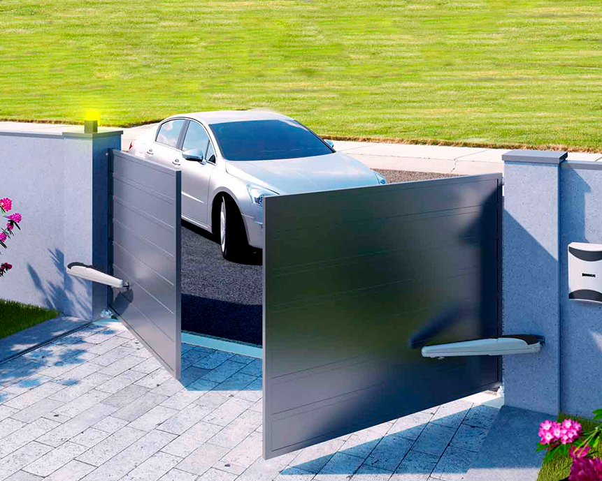puertas batientes automáticas de Puertas Riquelme